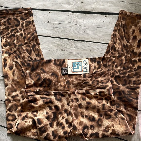 Lala Land Capris - Picture 2 of 4